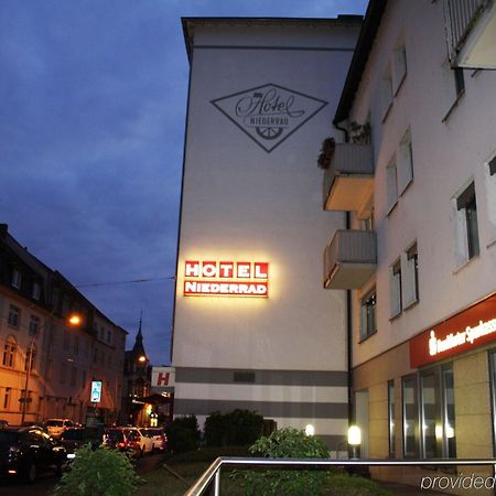 Hotel Niederrad Francoforte sul Meno Esterno foto