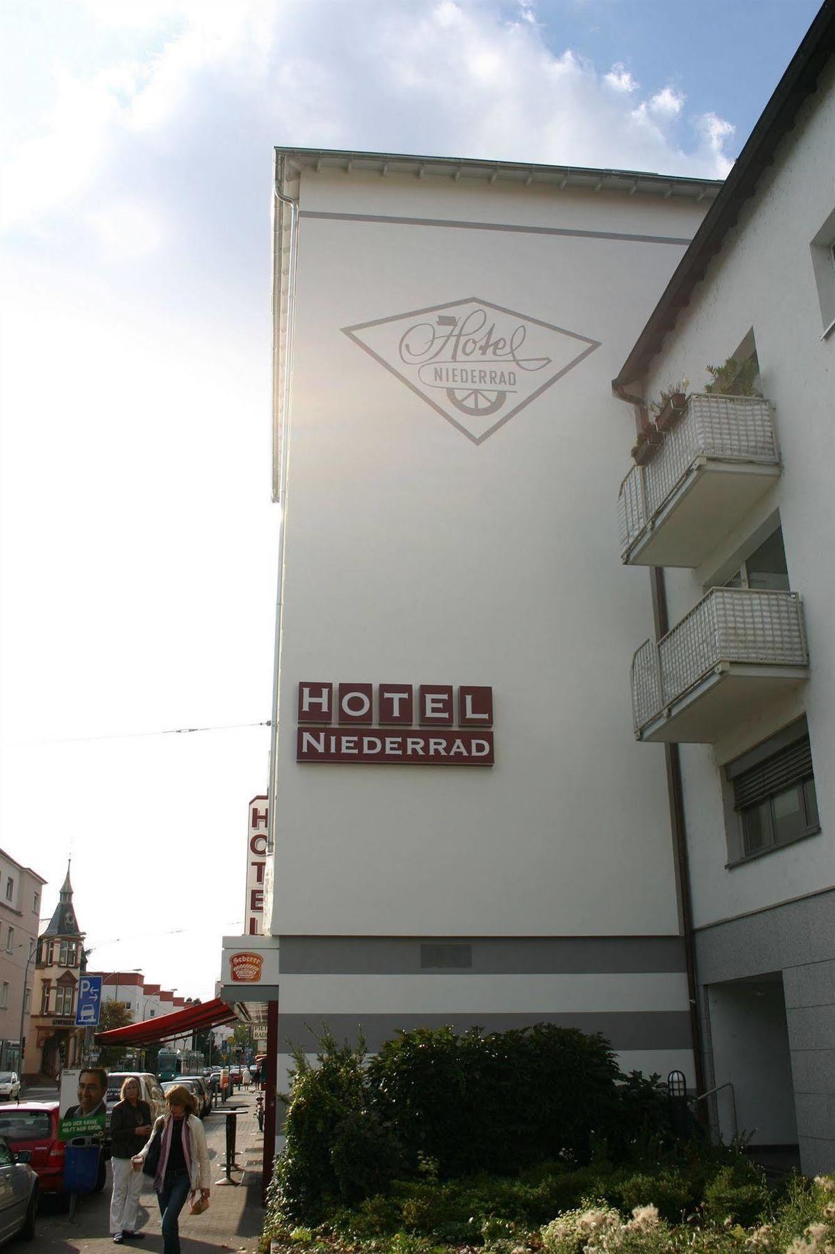 Hotel Niederrad Francoforte sul Meno Esterno foto